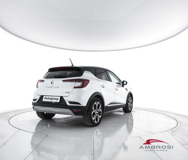 RENAULT Captur usata 2