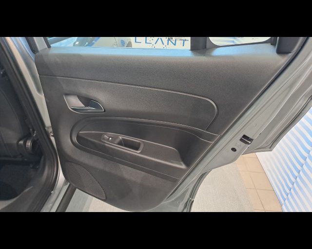 JEEP Avenger usata 23