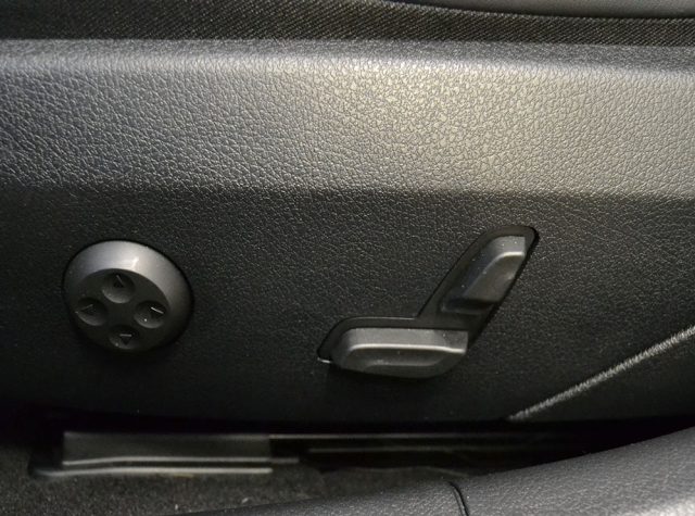 MERCEDES-BENZ C 300 usata, con Alzacristalli elettrici