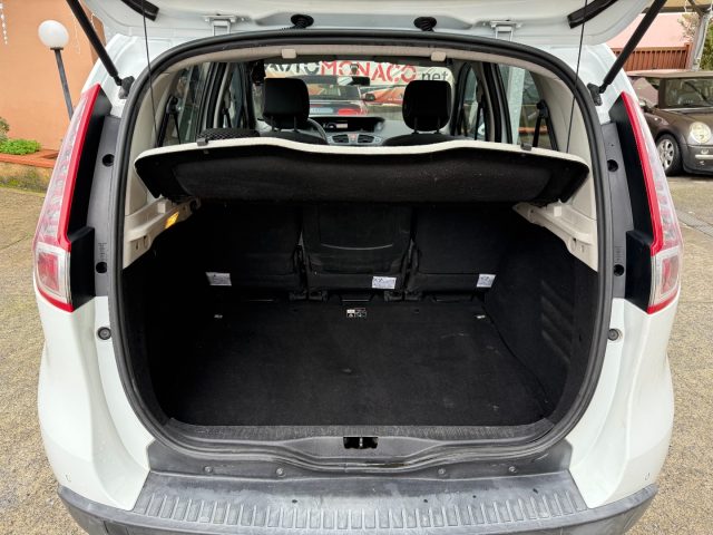 RENAULT Scenic usata, con Sistema di navigazione