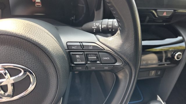 TOYOTA Yaris Cross usata, con Sistema di navigazione