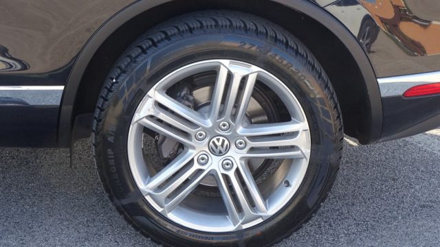 VOLKSWAGEN Touareg usata, con Regolazione elettrica sedili