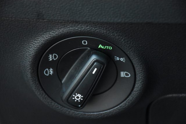 SKODA Karoq usata, con Sistema di navigazione