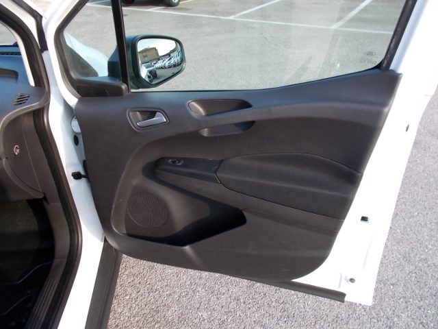 FORD Transit Courier usata, con Sedili riscaldati