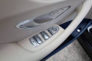 MERCEDES-BENZ E 220 usata, con 360° camera