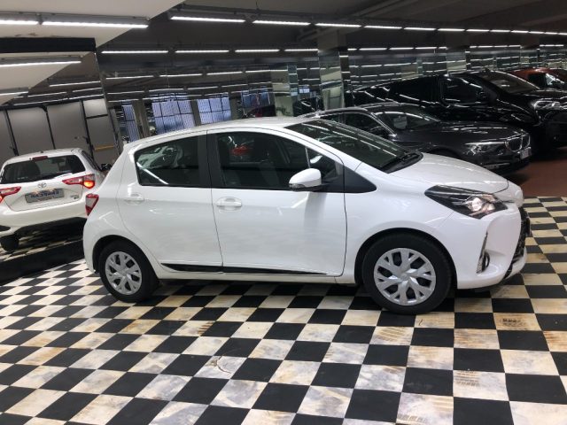 TOYOTA Yaris usata, con ESP