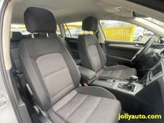 VOLKSWAGEN Passat Variant usata, con MP3
