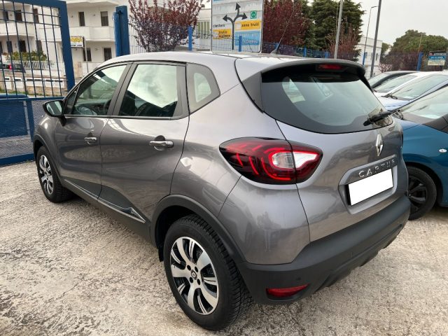 RENAULT Captur usata 7