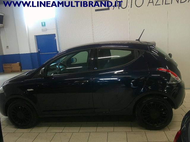 LANCIA Ypsilon usata, con ESP