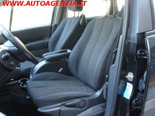 RENAULT Scenic usata 8