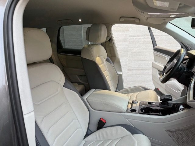 VOLKSWAGEN Touareg usata, con Autoradio digitale