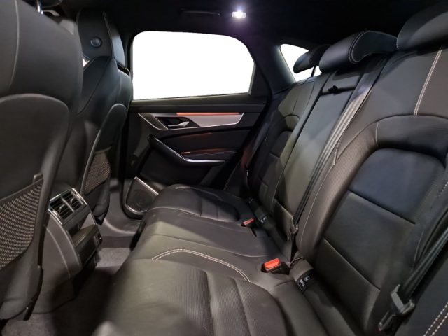 JAGUAR F-Pace usata, con Boardcomputer