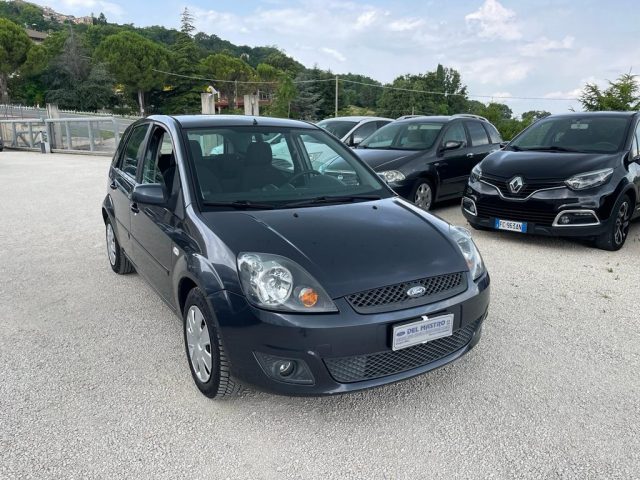 FORD Fiesta usata, con Servosterzo