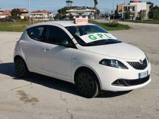 LANCIA Ypsilon usata, con Autoradio