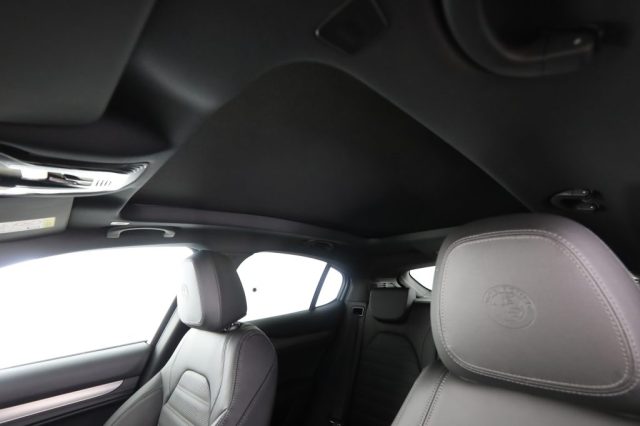 ALFA ROMEO Stelvio usata 18