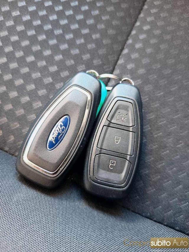 FORD Kuga usata 24
