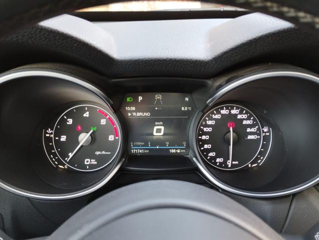 ALFA ROMEO Stelvio usata, con Interni in pelle