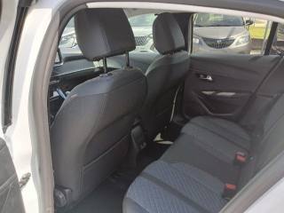 PEUGEOT 208 usata, con USB