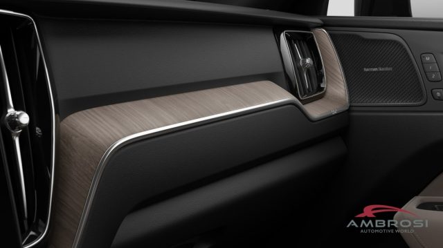 VOLVO XC60 usata 13