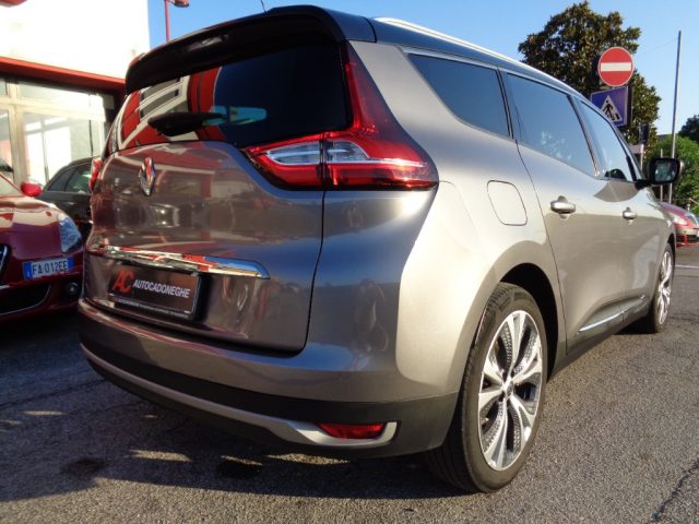 RENAULT Grand Scenic usata, con Autoradio