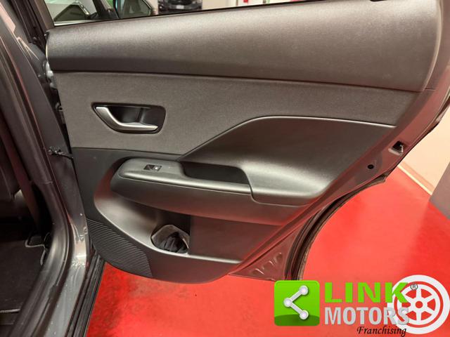 HYUNDAI Kona usata, con Volante in pelle