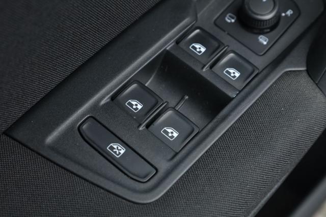 VOLKSWAGEN Tiguan usata, con Volante multifunzione
