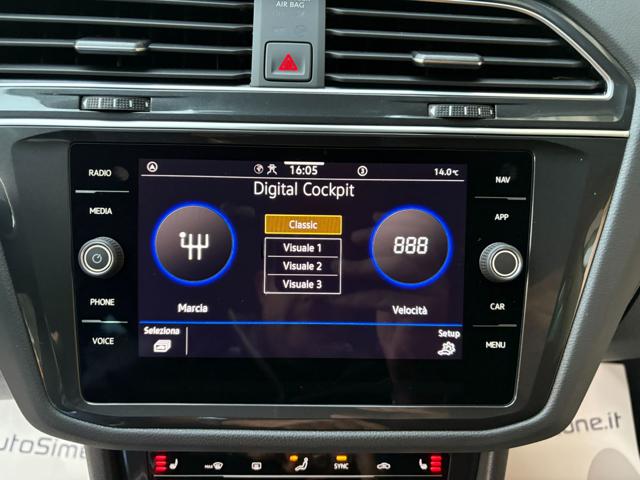 VOLKSWAGEN Tiguan usata, con Leve al volante