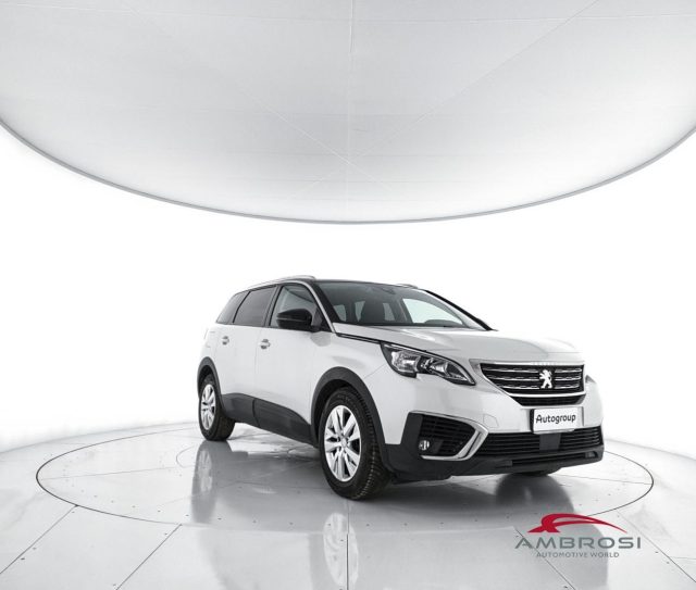 PEUGEOT 5008 usata 1