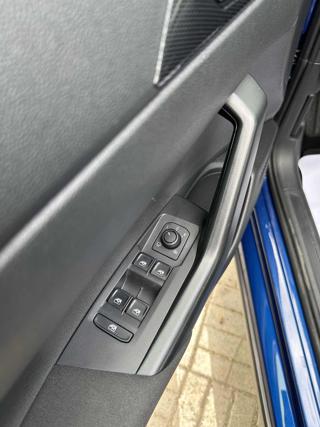 VOLKSWAGEN Taigo usata, con Boardcomputer