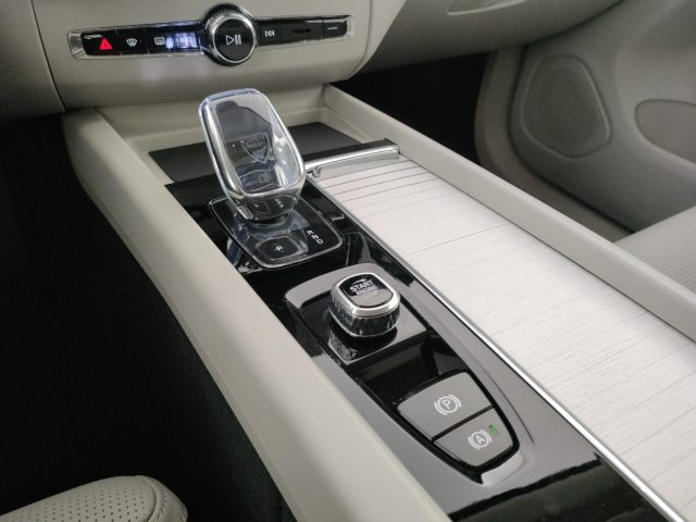 VOLVO XC60 usata, con Sedili riscaldati