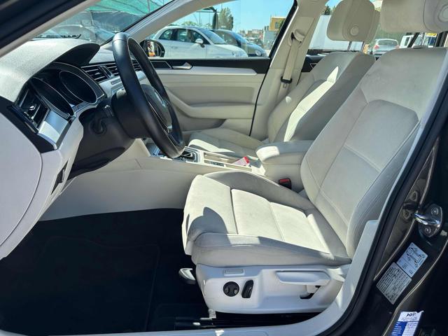 VOLKSWAGEN Passat Variant usata, con Chiusura centralizzata