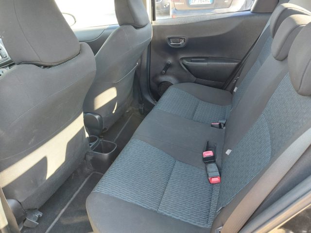 TOYOTA Yaris usata 10