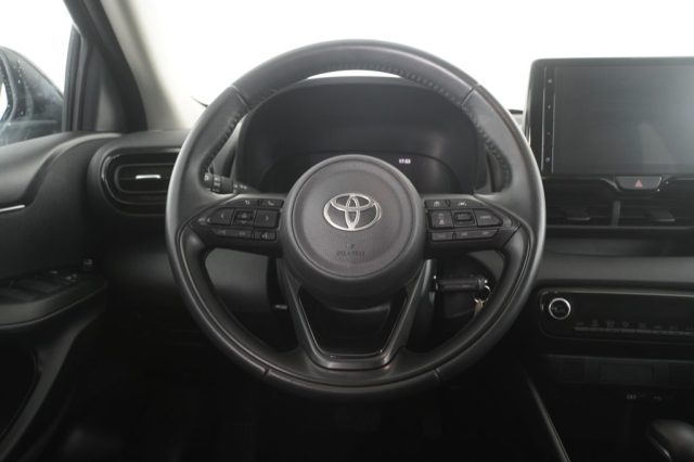 TOYOTA Yaris usata 5
