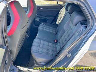 VOLKSWAGEN Golf usata, con Autoradio