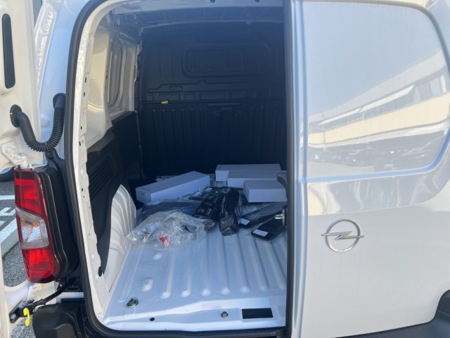 OPEL Combo usata 23