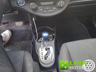 TOYOTA Yaris usata, con Bluetooth