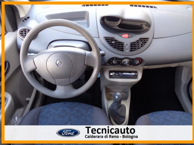 RENAULT Twingo usata 8
