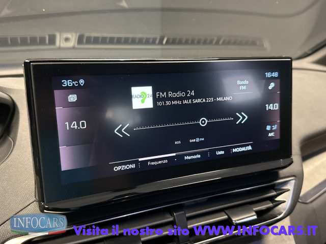 PEUGEOT 5008 usata, con Servosterzo