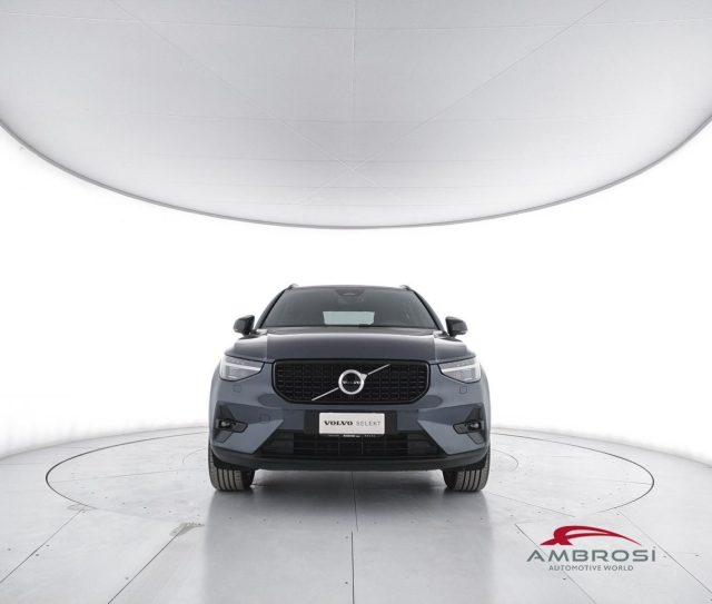 VOLVO XC40 usata 4