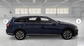 VOLKSWAGEN Passat Variant usata, con Alzacristalli elettrici