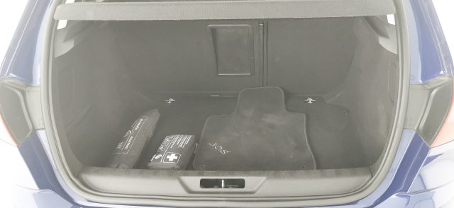 PEUGEOT 308 usata, con Servosterzo