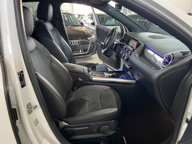 MERCEDES-BENZ GLA 200 usata, con Sedili riscaldati