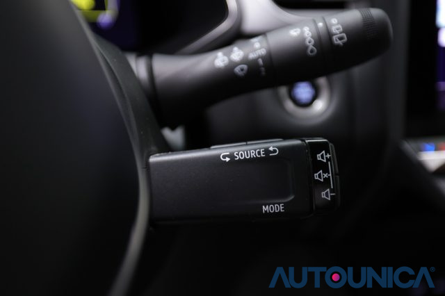 RENAULT Captur usata, con Controllo elettronico della corsia