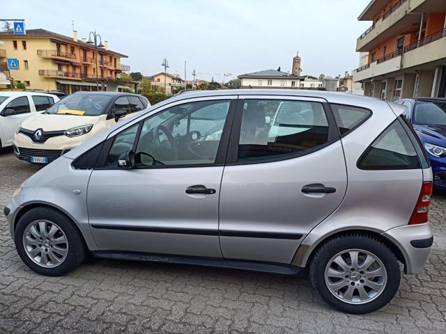 MERCEDES-BENZ A 160 usata, con Lettore CD
