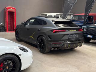 LAMBORGHINI Urus usata, con Autoradio