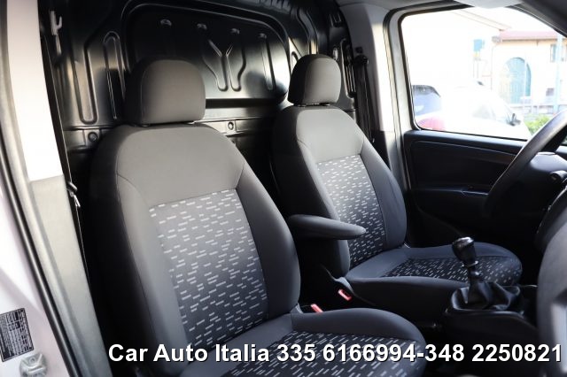 OPEL Combo usata 64