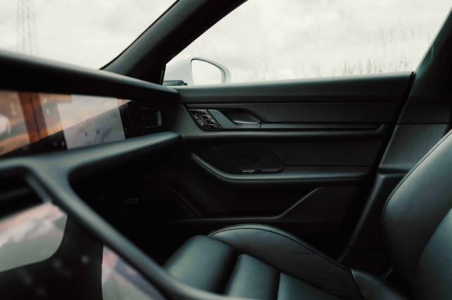 PORSCHE Taycan usata, con Sedili riscaldati