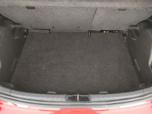 TOYOTA Yaris usata, con Sedile posteriore sdoppiato