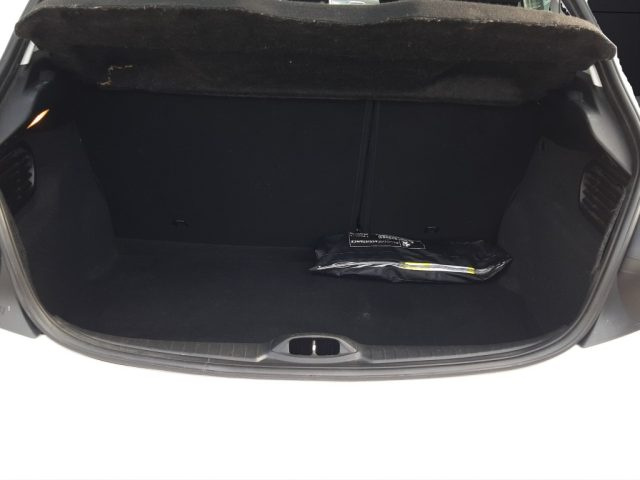PEUGEOT 208 usata, con Specchietti laterali elettrici
