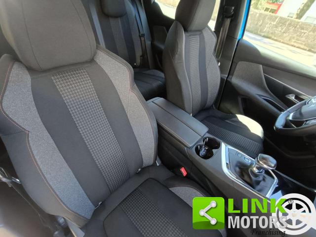 PEUGEOT 3008 usata, con Luci diurne LED